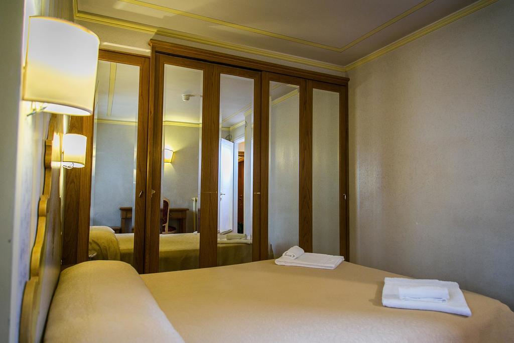 Hotel Posta R.T.A. Madonna Exterior foto