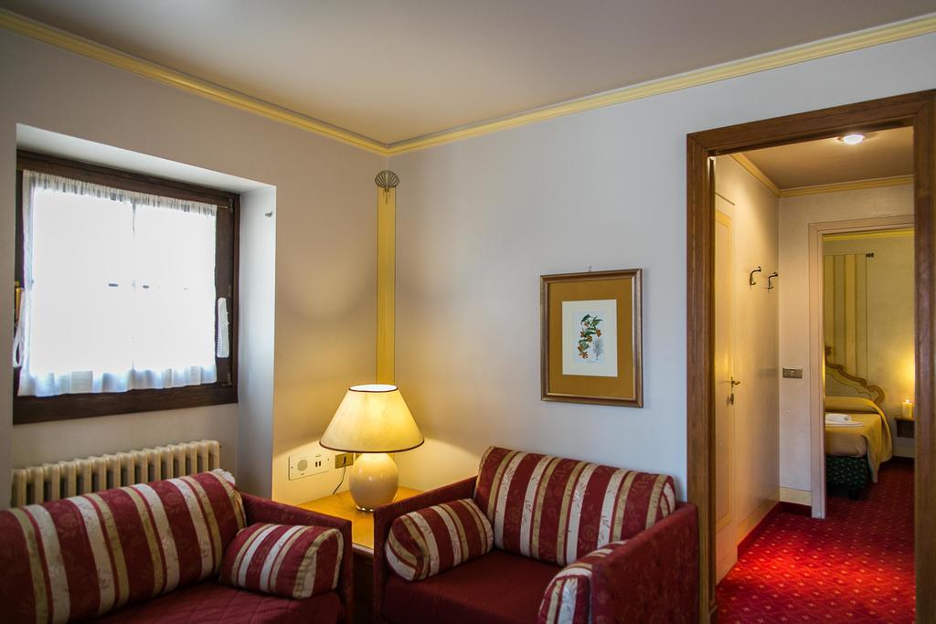 Hotel Posta R.T.A. Madonna Exterior foto