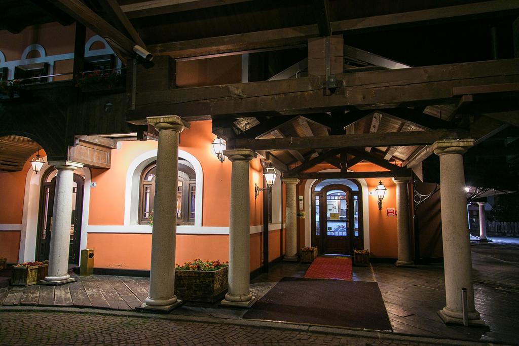 Hotel Posta R.T.A. Madonna Exterior foto