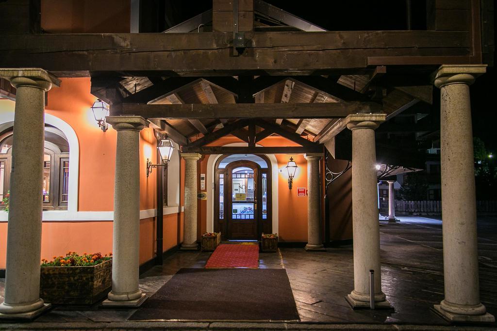 Hotel Posta R.T.A. Madonna Exterior foto